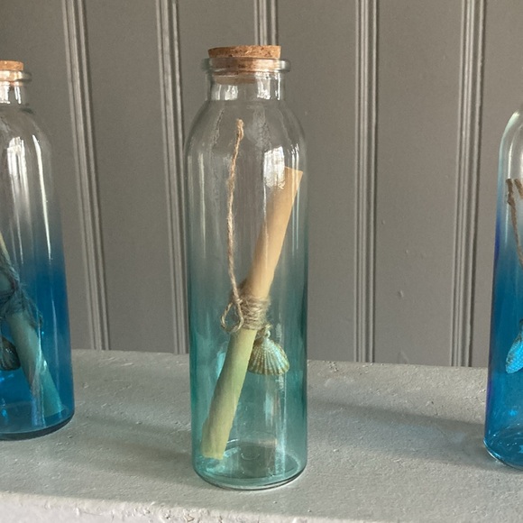 NWT Beautiful Blue & Green-Message In A Bottle Decorative Beach Glass Bottles 🐚 - Picture 10 of 17